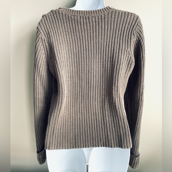 ‼️SALE‼️$25 Like/Bundle/Offer Like New Button Shoulder Ribbed Sweater - Picture 2 of 4